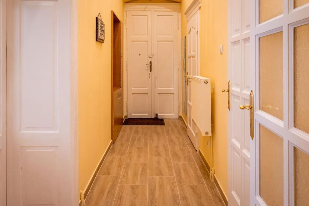 Casa Max Apartment ทิมิชัวรา ภายนอก รูปภาพ